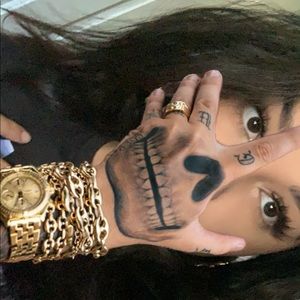 Meet your Posher, Leilanni